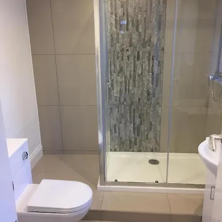 Falmouth House 3 Double Bedrooms - Workstays Uk - Video Tour Available * Middlesbrough